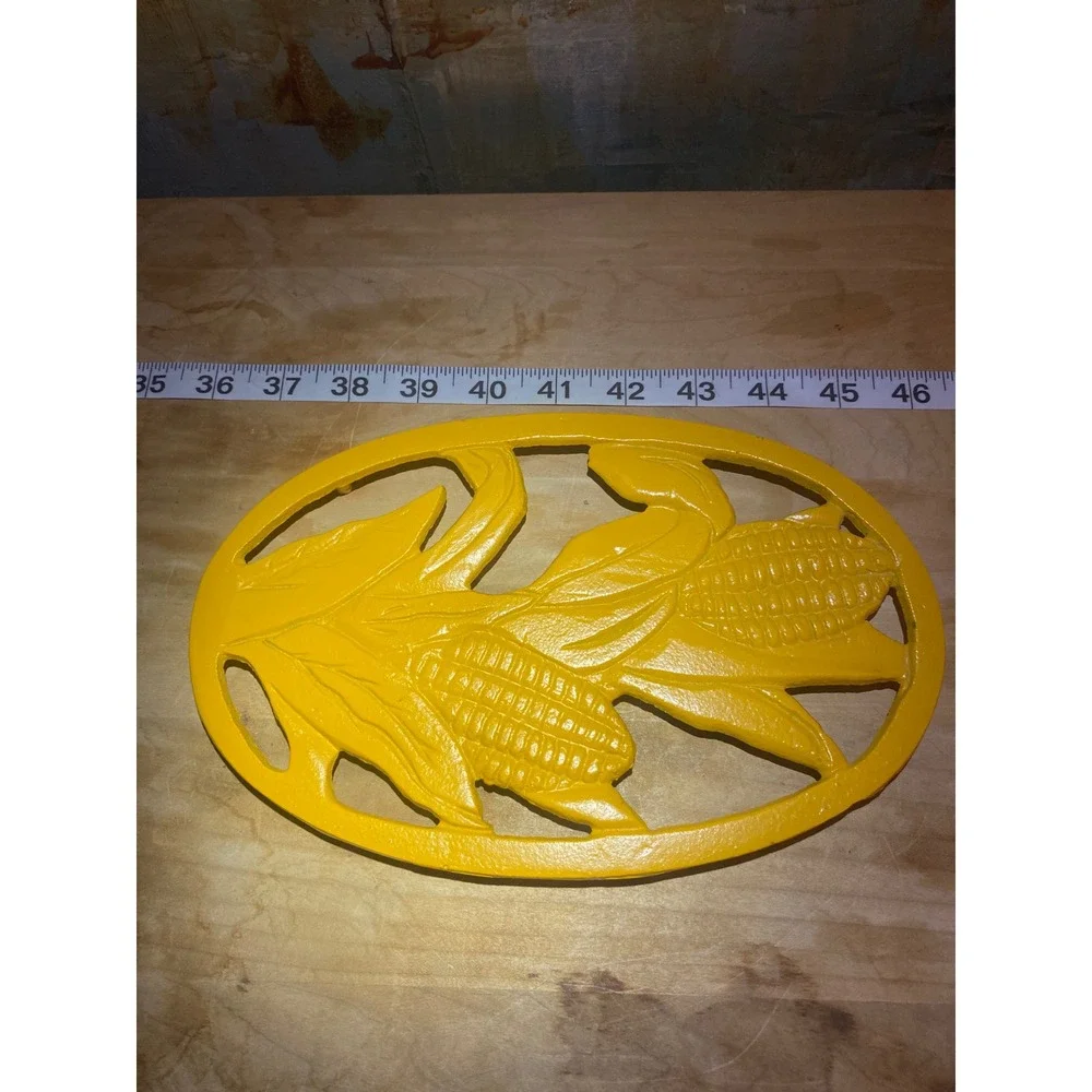 Vintage Yellow Cast Iron Corn on the Cob Trivet Oval Farmhouse Kitchen Decor